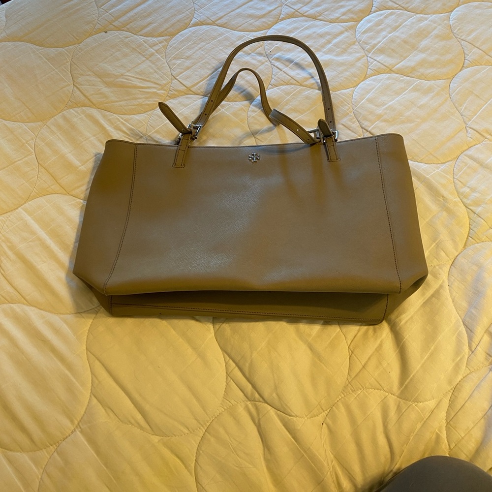 Tory Burch York Large Buckle Tote French Gray Saffiano Leather Silver